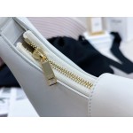 CELINE 𝐴𝑣𝑎 Underarm Bag Model: 114493