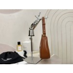 CELINE 𝐴𝑣𝑎 Underarm Bag Model: 114493