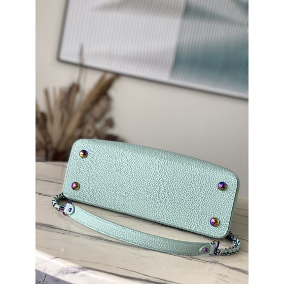 𝐋𝐎𝐔𝐈𝐒𝐕𝐔𝐈𝐓𝐓𝐎𝐍 M22055 Light green colorful gold buckle This Capuchines handbag