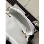 𝗖𝗛𝗔𝗡⻼𝗟⻼𝗟 MINI CF Sequin Dinner Bag Item Number: 3965