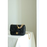 𝐂𝐇𝐀𝐍𝐄𝐋 Love adjustment buckle min