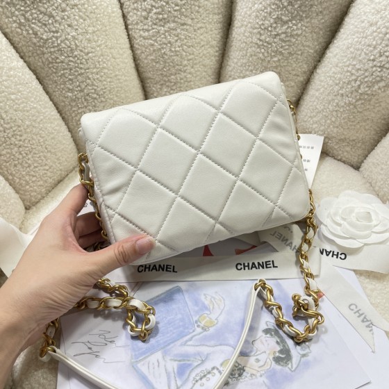 CHANEL Retro Love Lock AS3979 Small