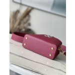 𝐋𝐎𝐔𝐈𝐒𝐕𝐔𝐈𝐓𝐓𝐎𝐍 N82068/M48865 Grape Purple Snake Shoulder This Capuchines mini size handbag