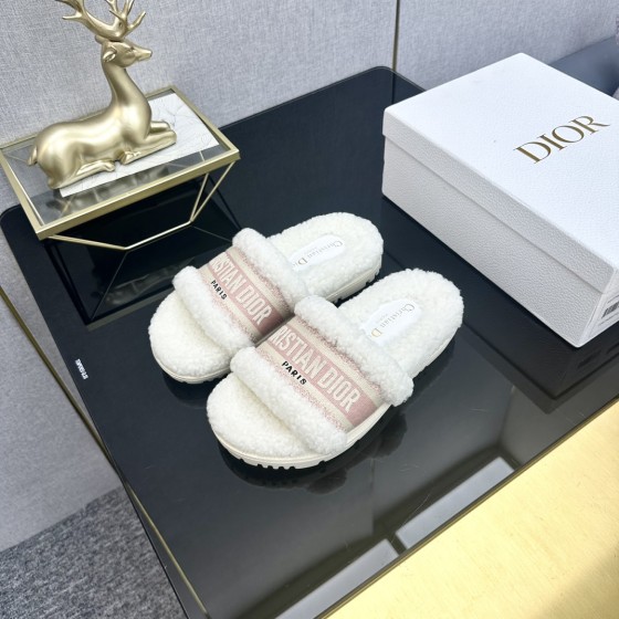 Dior Autumn/Winter New Wool Slippers