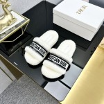 Dior Autumn/Winter New Wool Slippers