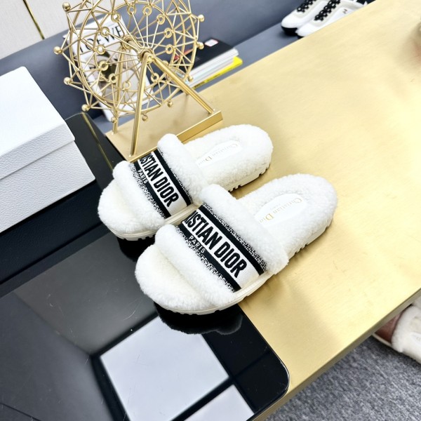 Dior Autumn/Winter New Wool Slippers