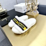 Dior Autumn/Winter New Wool Slippers