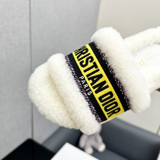 Dior Autumn/Winter New Wool Slippers
