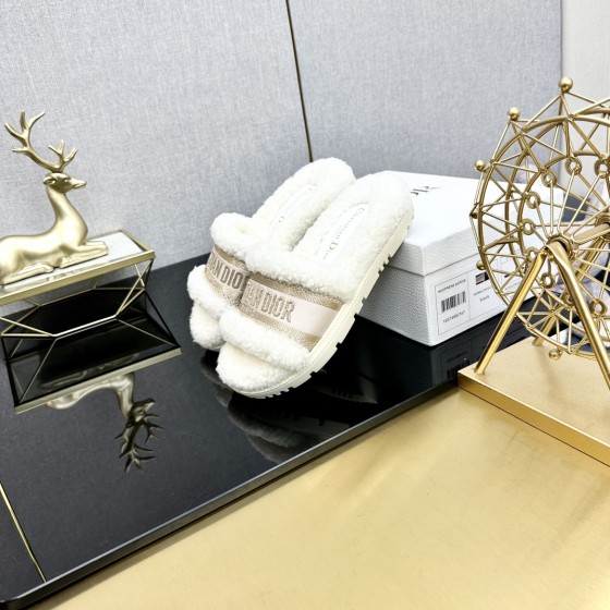 Dior Autumn/Winter New Wool Slippers