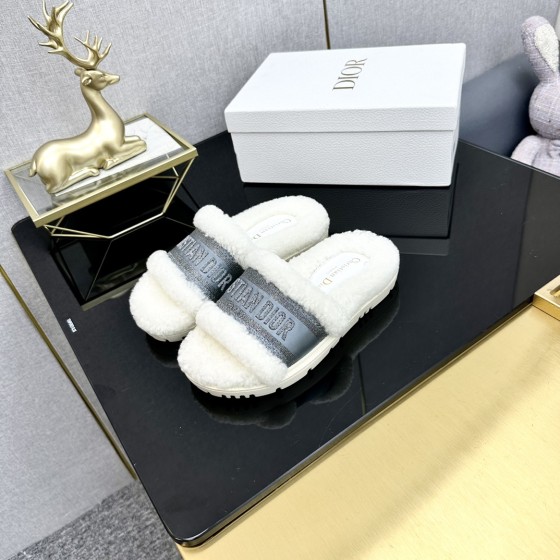 Dior Autumn/Winter New Wool Slippers