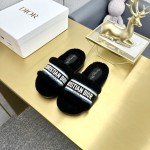Dior Autumn/Winter New Wool Slippers