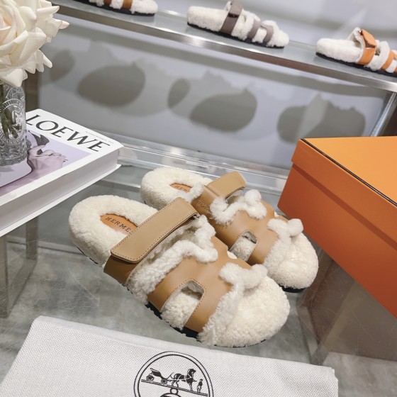 Hermes full leather wool style flat bottomed wool mop