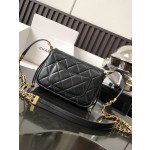 𝗖𝗛𝗔𝗡⻼𝗟 23B Crossbody Cover Bag