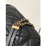 𝗖𝗛𝗔𝗡⻼𝗟 23B Crossbody Cover Bag