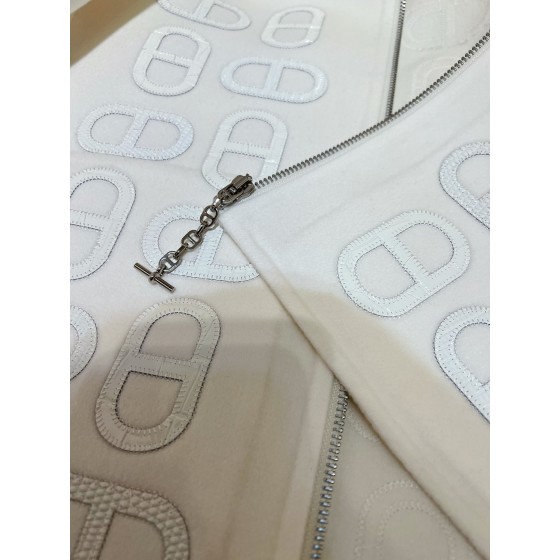 Hermes cashmere coat in black, white, and coffee (consult customer service to confirm the size before placing a custom order)