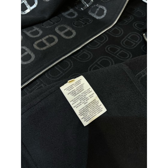 Hermes cashmere coat in black, white, and coffee (consult customer service to confirm the size before placing a custom order)