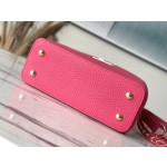 𝐋𝐎𝐔𝐈𝐒𝐕𝐔𝐈𝐓𝐓𝐎𝐍 M22752/M48865 mini Raspberry Red with White Chain Strips This CAPUCINES handbag