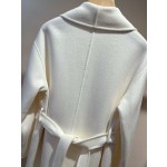 Hermes cashmere coat (consult customer service to confirm size before placing an order)