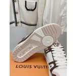 Louis Vuitton couple's latest color scheme sneakers