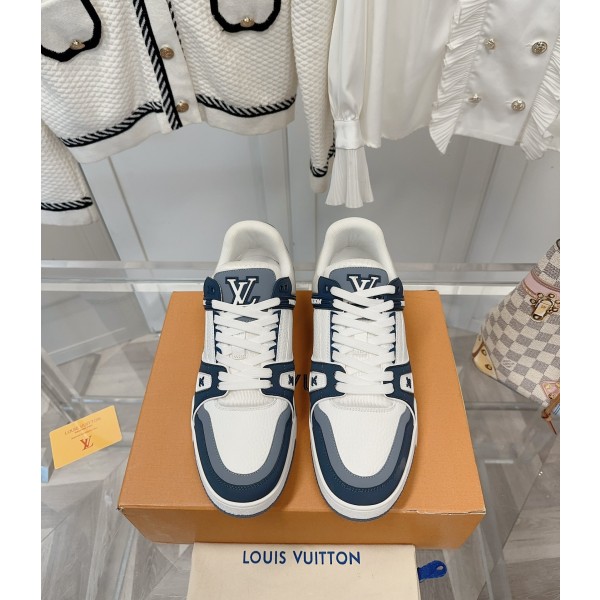 Louis Vuitton couple's latest color scheme sneakers