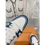 Louis Vuitton couple's latest color scheme sneakers