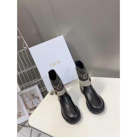 Dior Autumn/Winter Classic Knight Boots