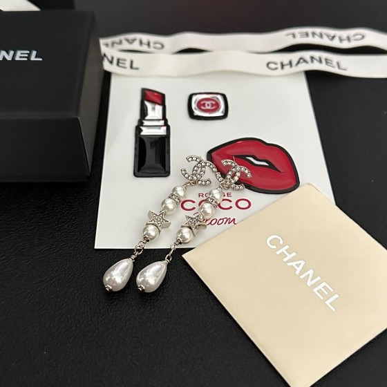 CHANEL Earrings