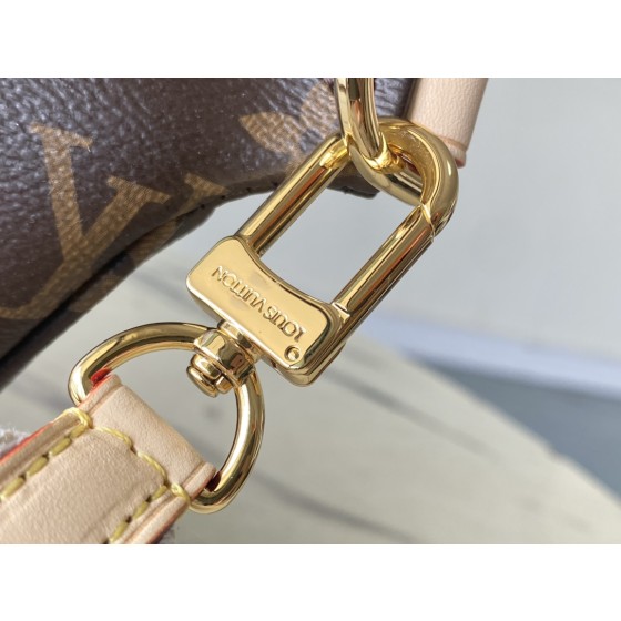 𝐋𝐎𝐔𝐈𝐒𝐕𝐔𝐈𝐓𝐓𝐎𝐍 M46784 Old Flower High Rise Waistpack