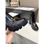 Gucci Vintage British Front Metal Logo Decorative Boots