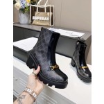 Gucci Vintage British Front Metal Logo Decorative Boots