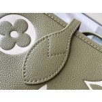 𝐋𝐎𝐔𝐈𝐒𝐕𝐔𝐈𝐓𝐓𝐎𝐍 M46649 New Grass Green This Neverfull Medium Handbag