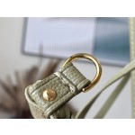 𝐋𝐎𝐔𝐈𝐒𝐕𝐔𝐈𝐓𝐓𝐎𝐍 M46649 New Grass Green This Neverfull Medium Handbag