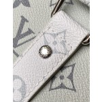 𝐋𝐎𝐔𝐈𝐒𝐕𝐔𝐈𝐓𝐓𝐎𝐍 M23160 This Keepall Bandouliere45 travel bag