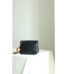 𝐂𝐇𝐀𝐍𝐄𝐋 Little Golden Ball Cf Fat Fang