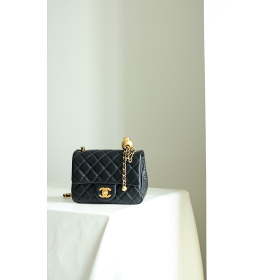 𝐂𝐇𝐀𝐍𝐄𝐋 Little Golden Ball Cf Fat Fang