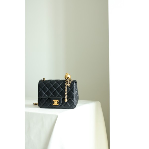 𝐂𝐇𝐀𝐍𝐄𝐋 Little Golden Ball Cf Fat Fang