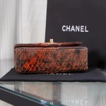 CHANEL model 24313mini cover bag