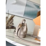 𝐋𝐎𝐔𝐈𝐒𝐕𝐔𝐈𝐓𝐓𝐎𝐍 Duty free version M46291