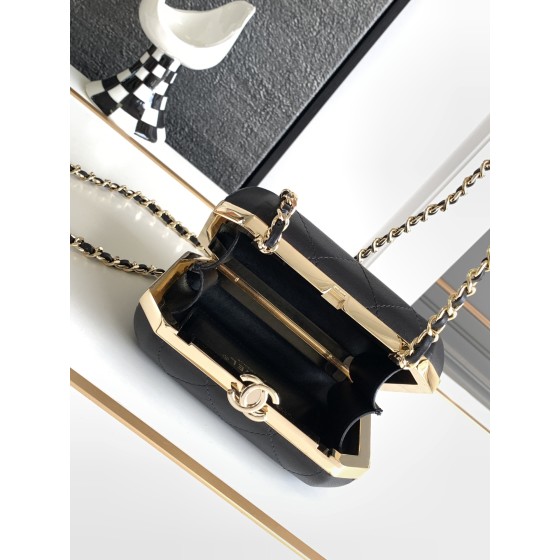 CHANEL 23S Spring/Summer Soap Box Dinner Bag