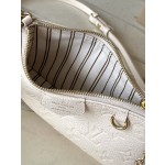 𝐋𝐎𝐔𝐈𝐒𝐕𝐔𝐈𝐓𝐓𝐎𝐍 Duty free version M81066