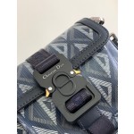 Dior 8 handbag comes with shoulder strap number: 2ESCA458CDP_ H36B (477737)