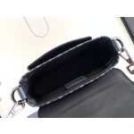 Dior 8 handbag comes with shoulder strap number: 2ESCA458CDP_ H36B (477737)