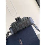 Dior 8 handbag comes with shoulder strap number 2ESCA458CDP_ H43E (477737)