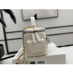 CHANEL 23k New Product Pocket Box Bag A96023