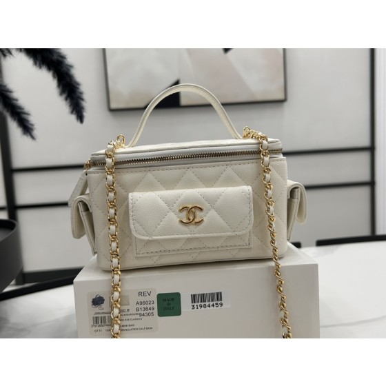 CHANEL 23k New Product Pocket Box Bag A96023