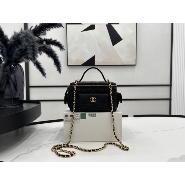 CHANEL 23k New Product Pocket Box Bag A96023