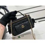 CHANEL 23k New Product Pocket Box Bag A96023