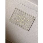 𝐋𝐎𝐔𝐈𝐒𝐕𝐔𝐈𝐓𝐓𝐎𝐍 Duty free version M45777