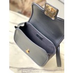 𝐋𝐎𝐔𝐈𝐒𝐕𝐔𝐈𝐓𝐓𝐎𝐍 Hide&Seek handbag M22724