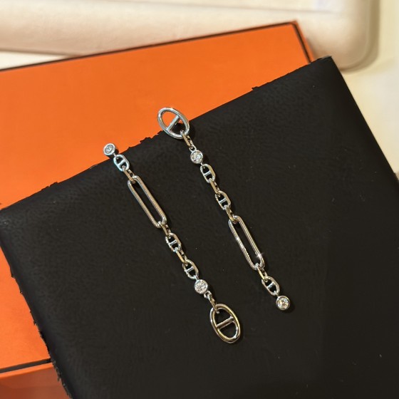 Hermes Pig Nose Asymmetric Tassel Earrings